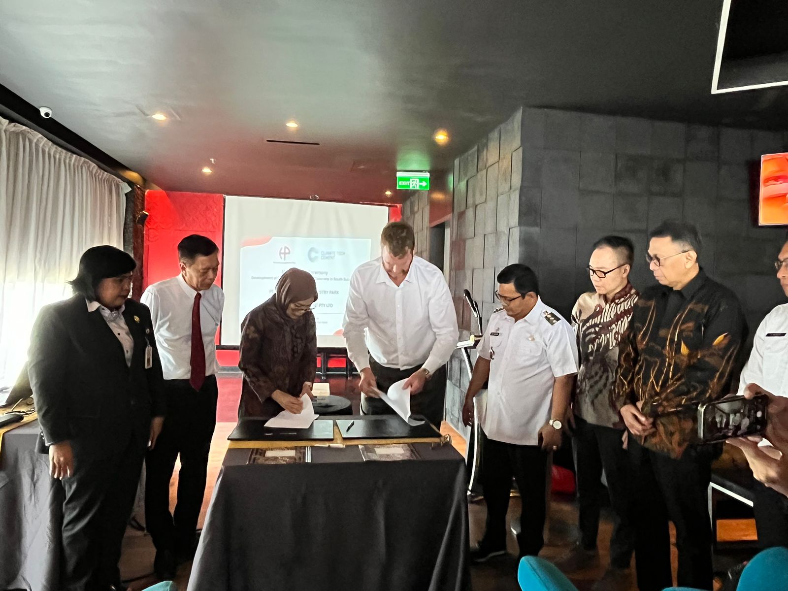 Teknologi Semen Polimer; Kolaborasi Huadi Group dan CTC Ciptakan Solusi Ramah Lingkungan